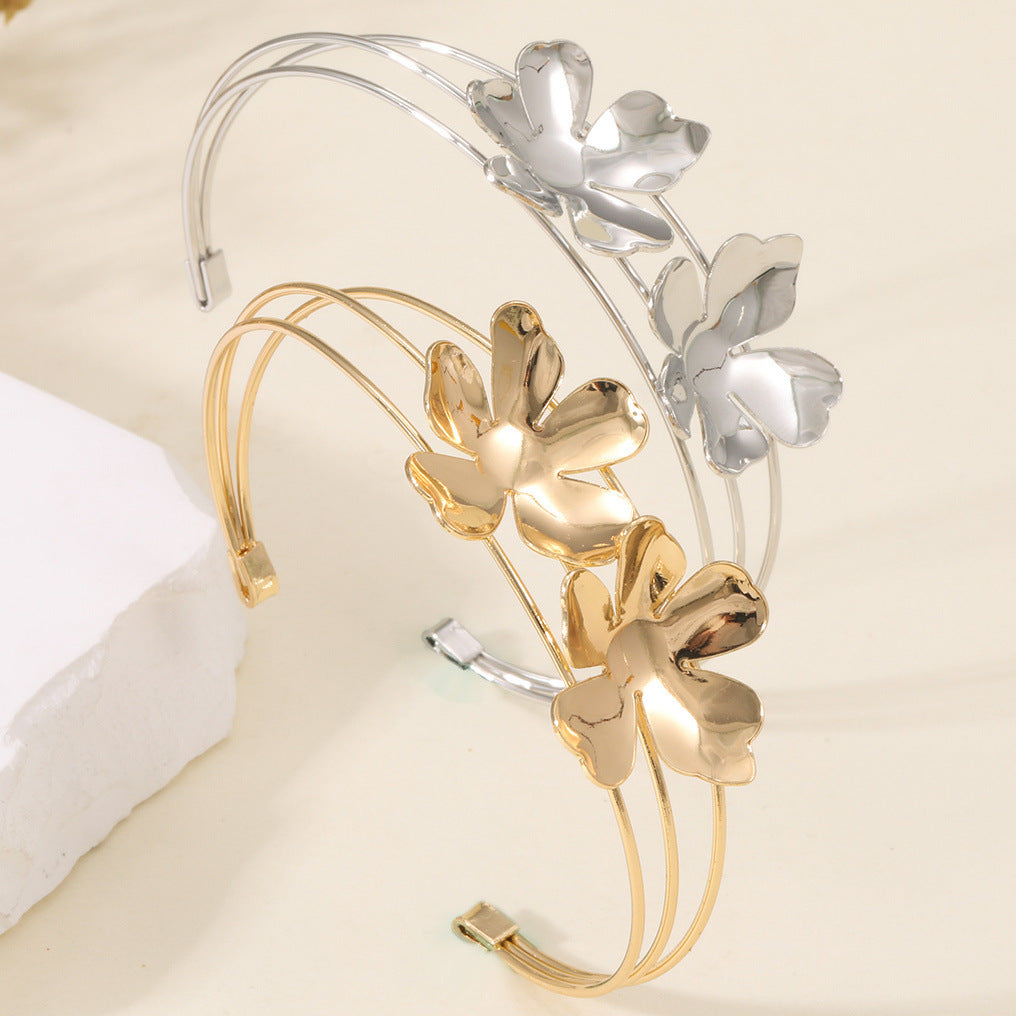 Frauen Offenes Armband mit Künstlerischem Blumenmuster Tracht Nova