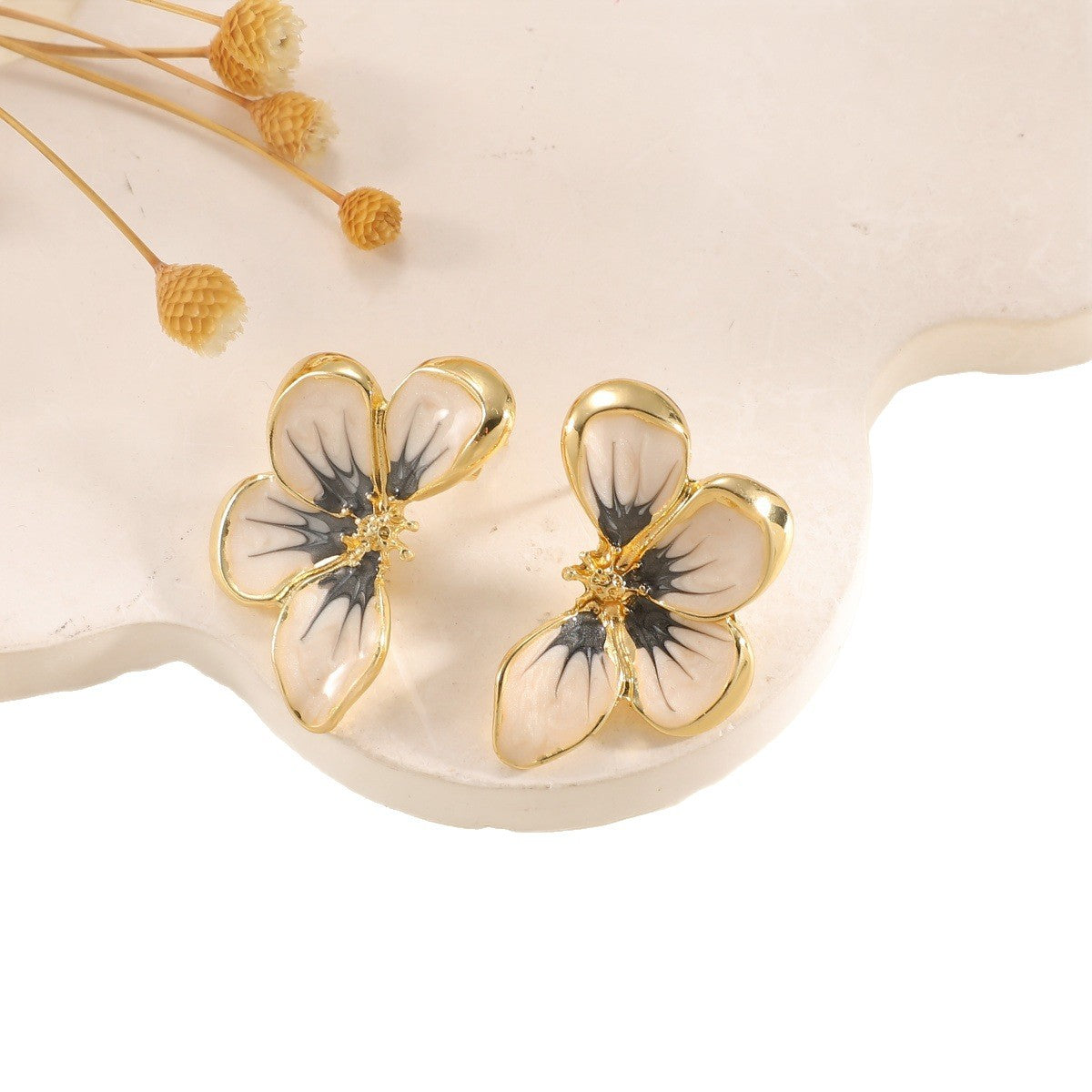 Damen Ohrringe im eleganten Blumen-Design mit glänzender Beschichtung Tracht Nova