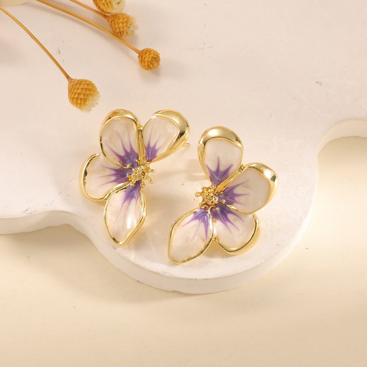 Damen Ohrringe im eleganten Blumen-Design mit glänzender Beschichtung Tracht Nova