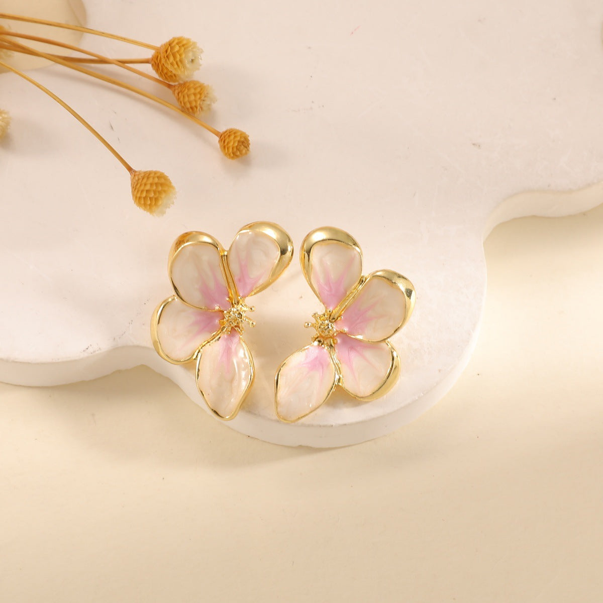 Damen Ohrringe im eleganten Blumen-Design mit glänzender Beschichtung Tracht Nova