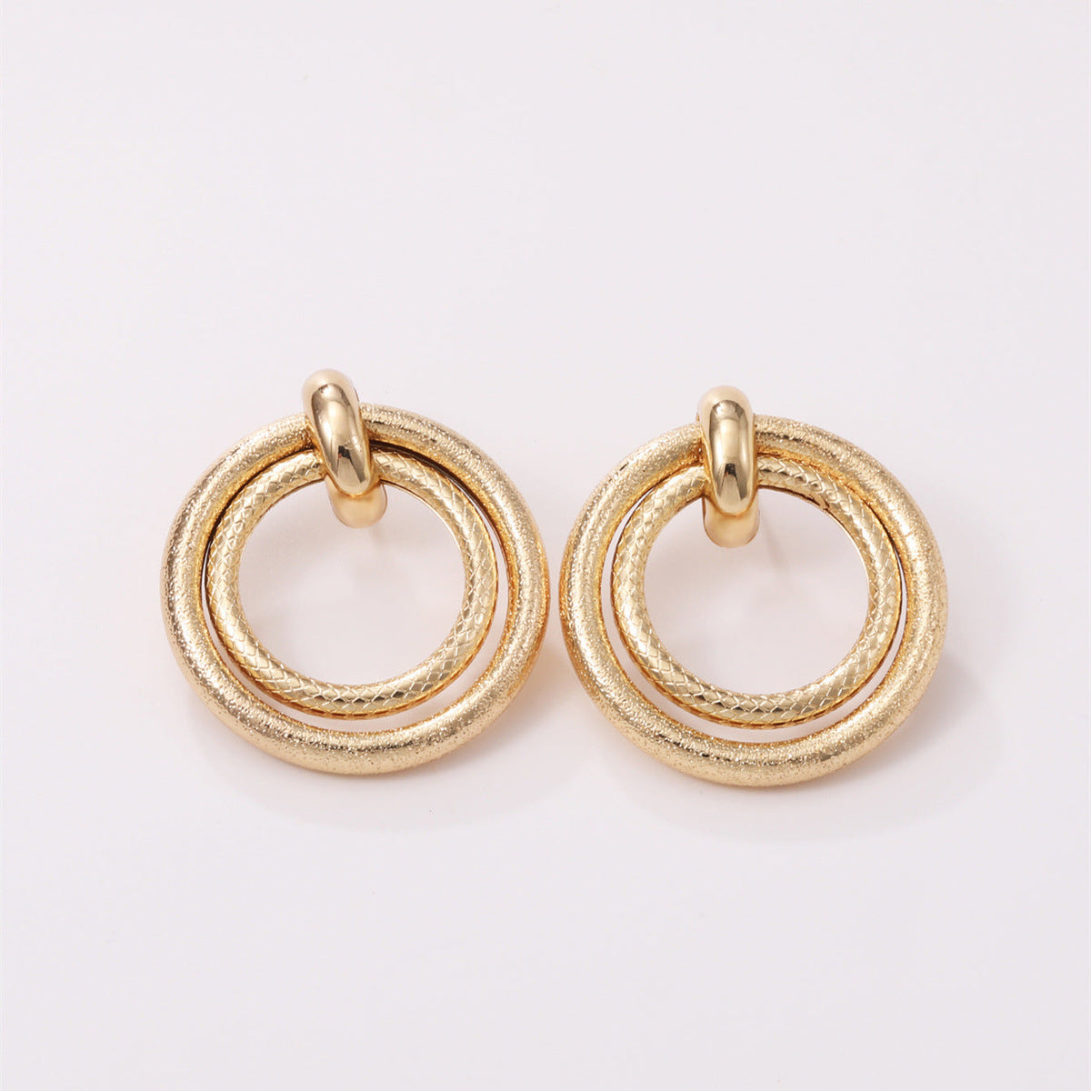 Damen Hängende Ohrringe mit elegantem, geschwungenem Ringdesign Tracht Nova