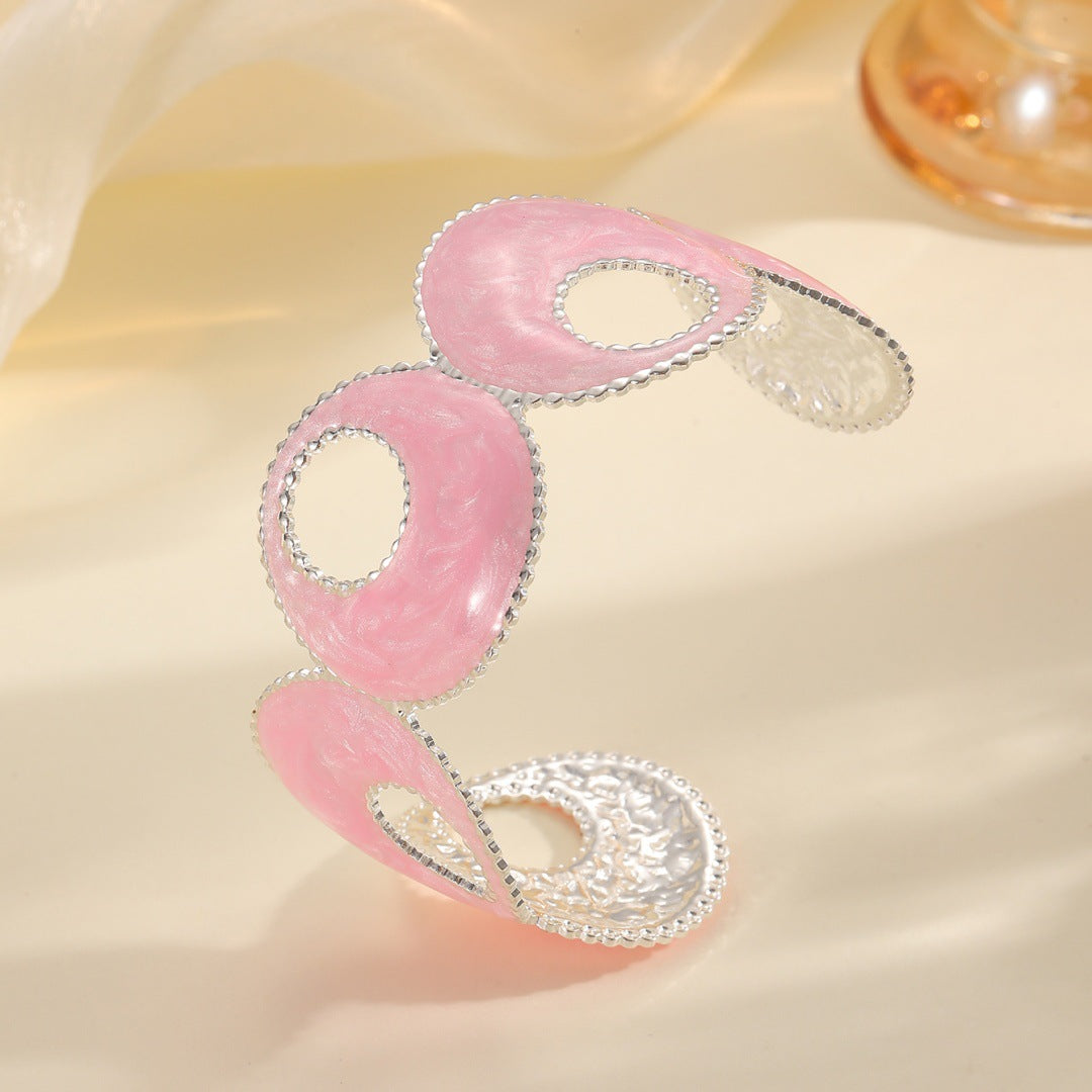 Frauen Offenes Armband mit künstlerischem, mehrfarbigem Design Tracht Nova