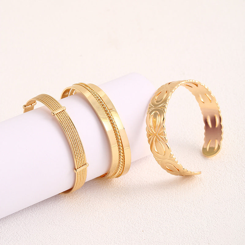 Damen Offenes Armband mit elegantem Strukturdesign Tracht Nova